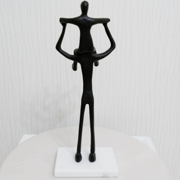 Handcrafted Father and Child on Shoulders Metal Sculpture Figurine on MarbleBase - Picture 6 of 6